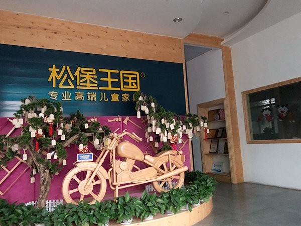 深圳松堡王國-環保木臘油案例